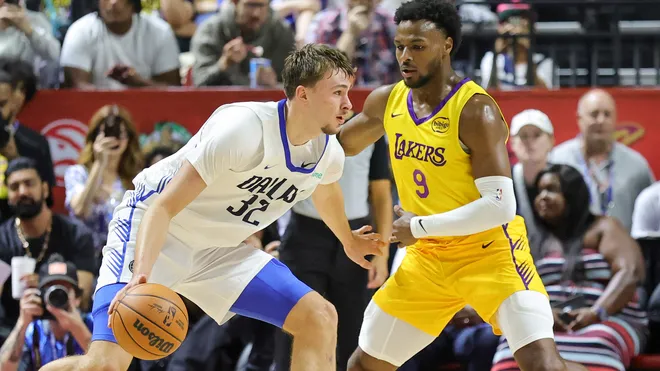 Lakers vs Mavericks: A Deep Dive into the Player Stats and Pivotal Performances Lakers vs Mavericks: A Deep Dive into the Player Stats and Pivotal Performances