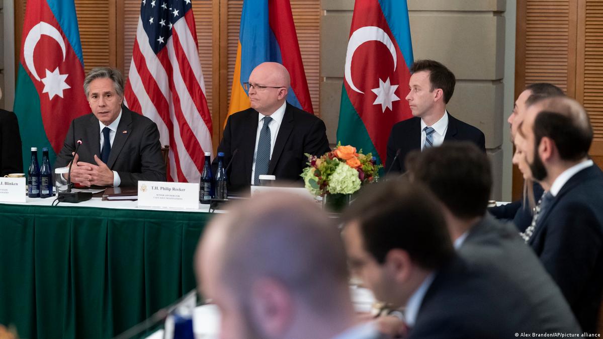 Armenia and Azerbaijan: The Enduring Conflict Over Nagorno-Karabakh Armenia and Azerbaijan: The Enduring Conflict Over Nagorno-Karabakh