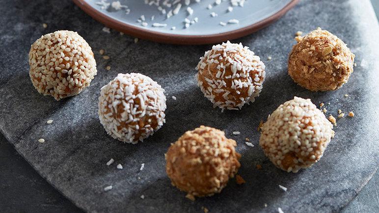 Delicious Peanut Butter Balls Recipe: A Perfect Sweet Treat